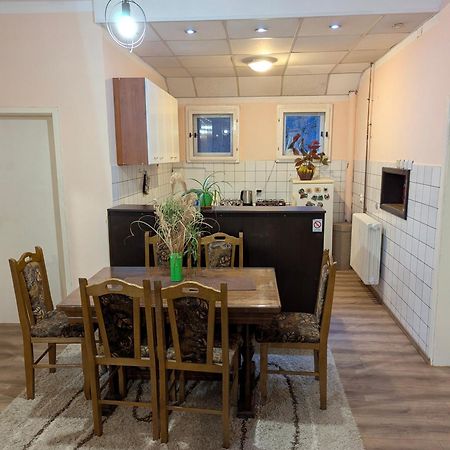 Apartman Dunja I Milos Mokra Gora Exteriör bild