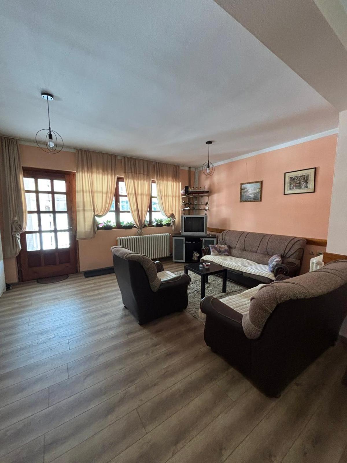 Apartman Dunja I Milos Mokra Gora Exteriör bild